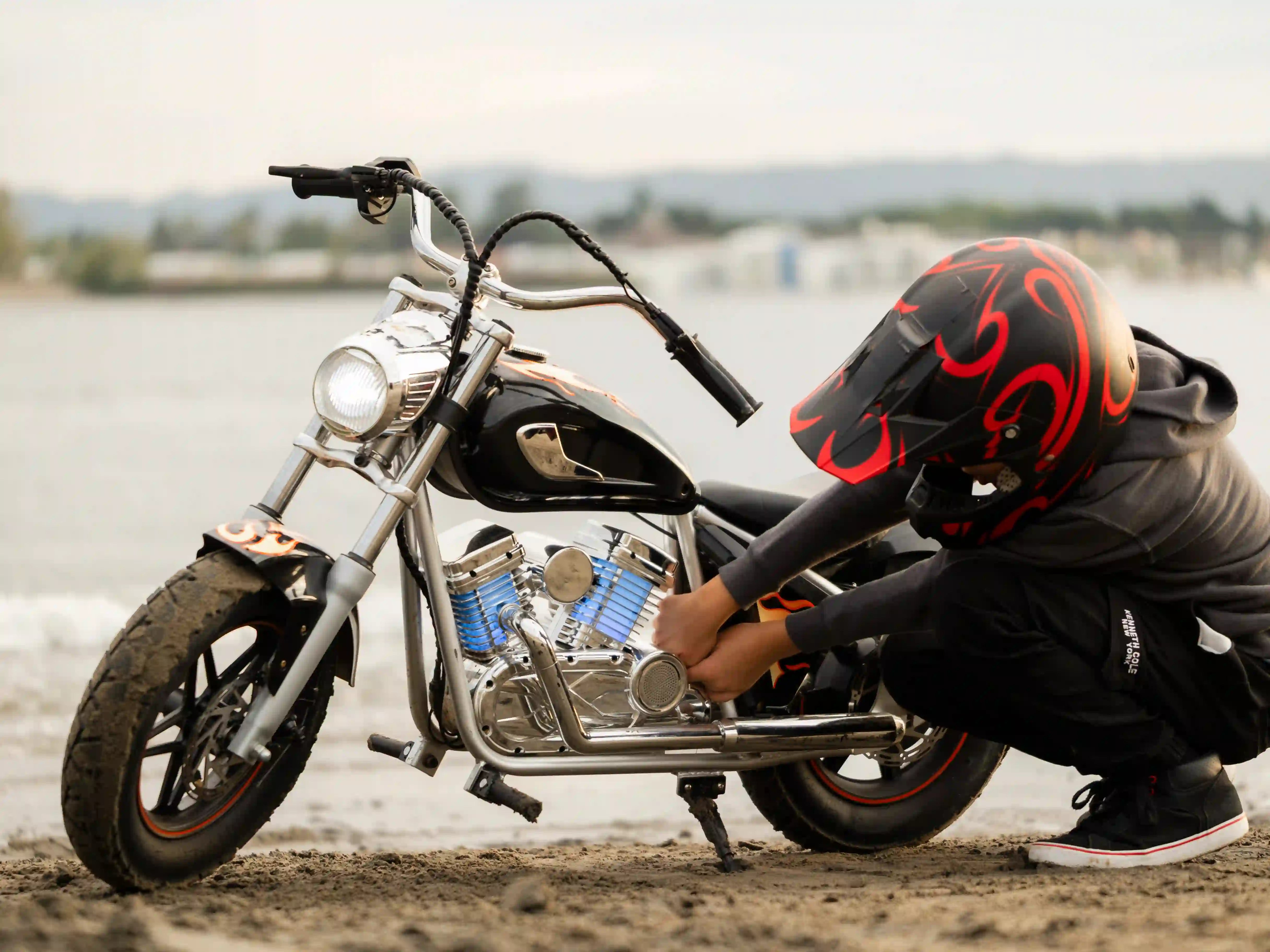 HYPER GOGO M5 Kids Electric Motorcycle Assemble Guide