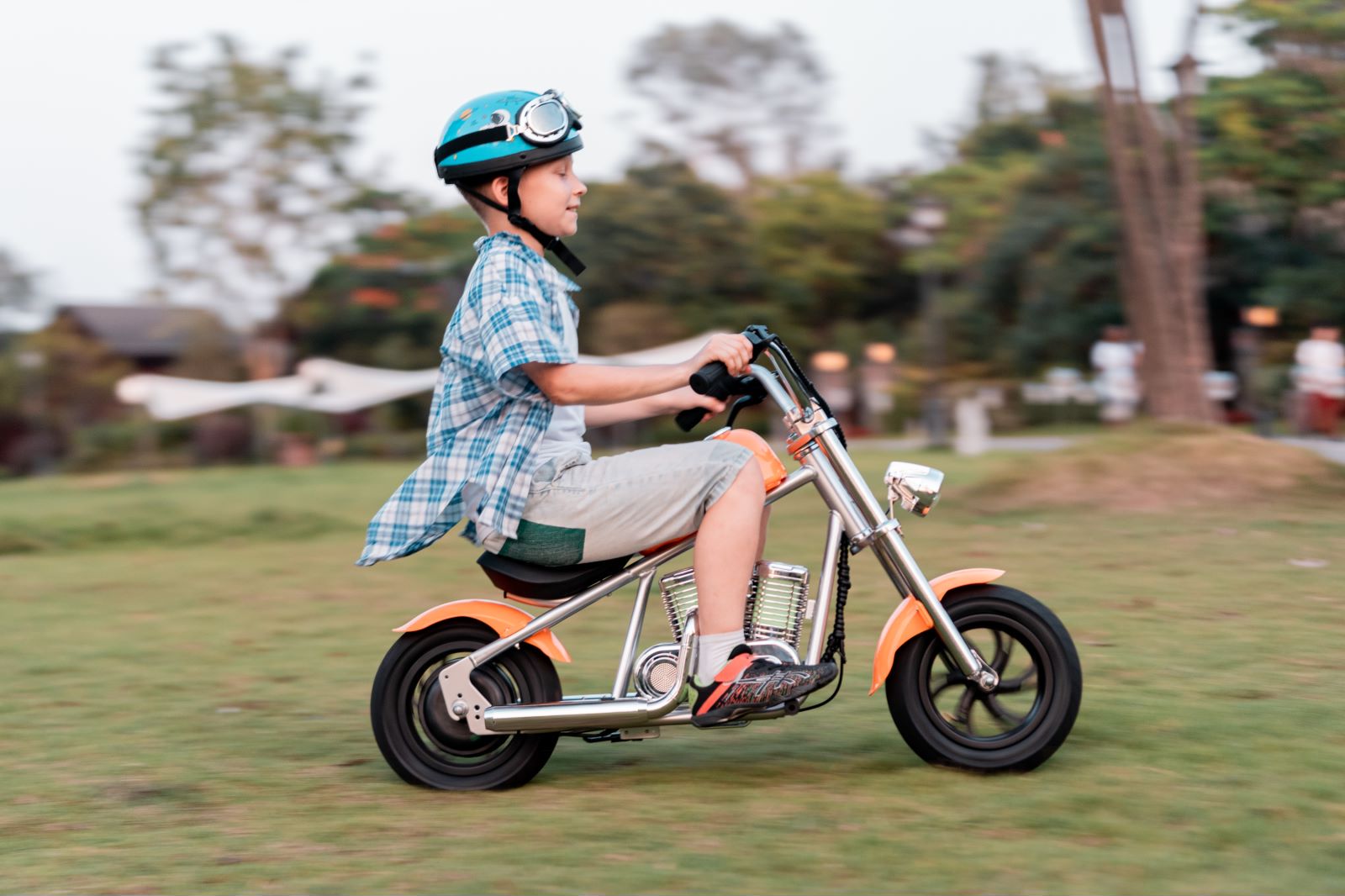 Outdoor Fun Meets Vintage Charm in Mini Motorcycles