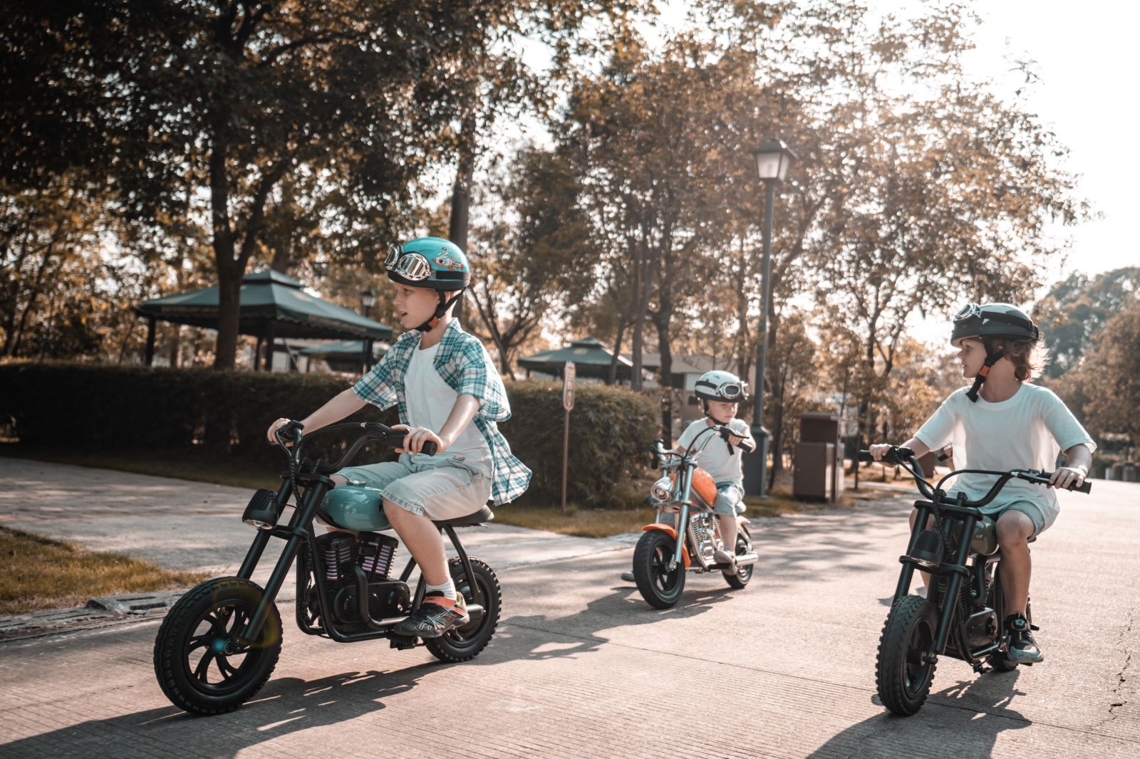 Ready to enjoy the fun of riding? Come try the HYPER GOGO electric motorcycle!