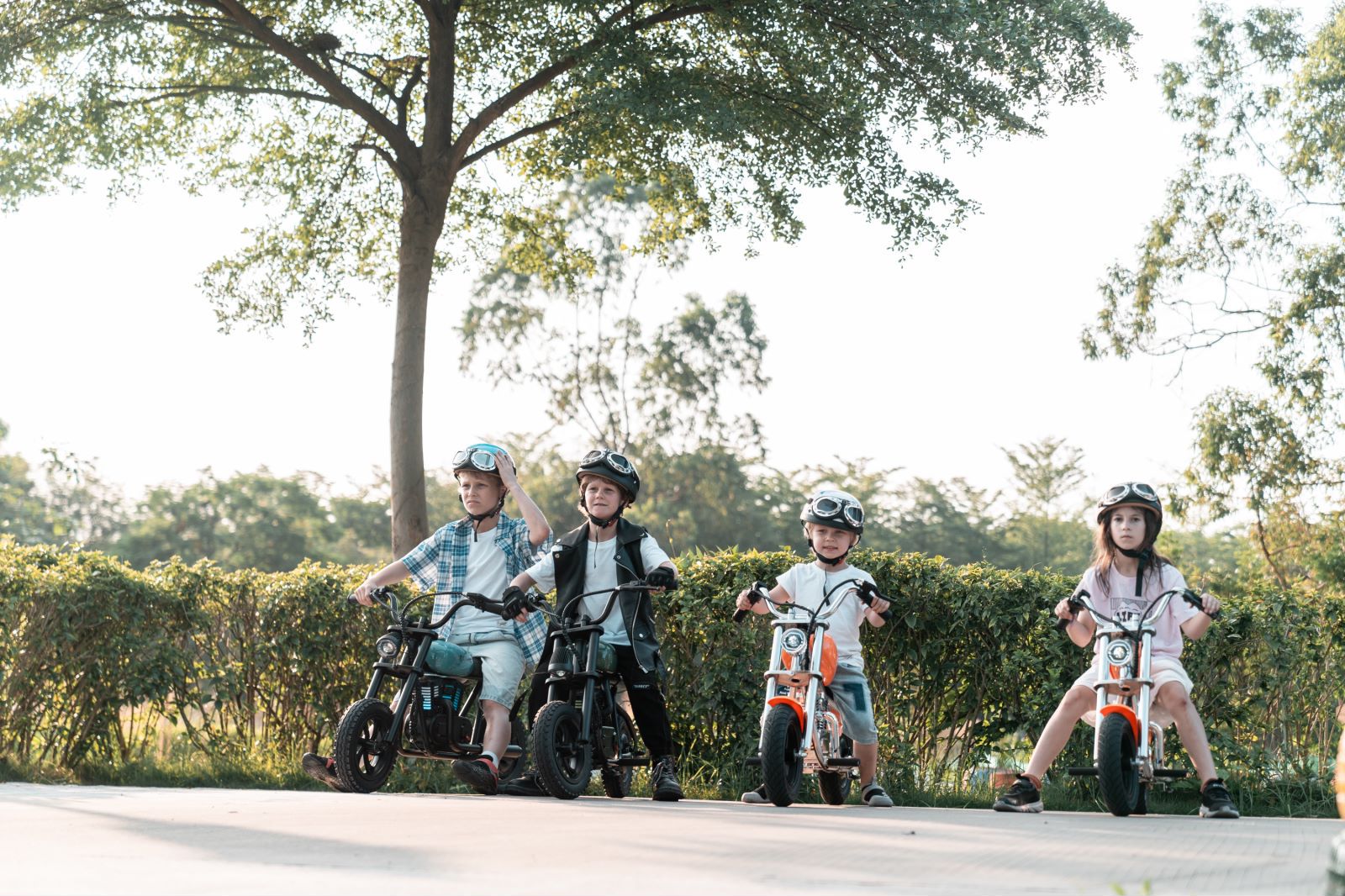 Exploring Autumn Off-Campus: Mini-Bike Activities for Kids